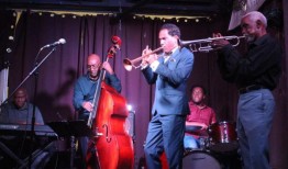 北阿拉巴马州男子因性侵未成年少女被判10年无期徒刑加199年监禁