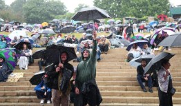 伦敦在一周内遭受了近一个月的降雨