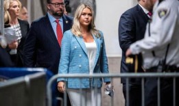 特朗普任命煽动者卡洛琳·莱维特担任白宫新闻秘书