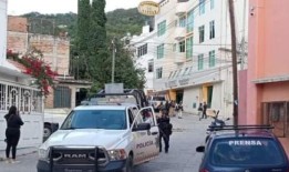 图片：枪手在墨西哥市长宣誓就职六天后斩首