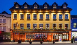 随着行业升温，科克酒吧将以530万欧元的指导价上市