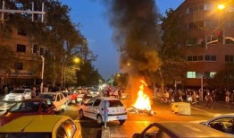 联合国警告伊朗对妇女脱衣抗议的反应