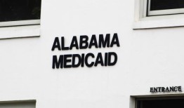 阿拉巴马州会扩大医疗补助吗？据报道，该计划将为26万人提供医疗保险