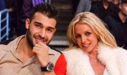 Sam Asghari分享了对Britney Spears的甜言蜜语