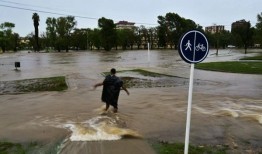 风暴造成10人死亡后，阿根廷官员说，我们必须重建一座城市