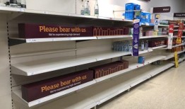 超市警告人们不要恐慌性购买，英国人被告知要储备三天的物资