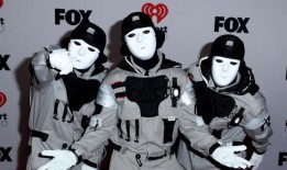 Jabbawockeez舞蹈团正在比洛克西的Beau Rivage进行夏季演出