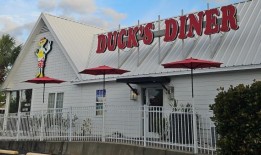 奥兰治海滩餐厅取代心爱的海湾海岸地标