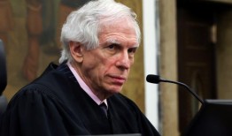 特朗普的律师希望纽约上诉法院撤销4.54亿美元的判决