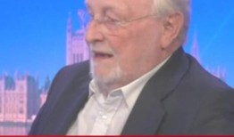 前工党领袖金诺克勋爵说：“我希望我能和这群人战斗”他给当前的保守党打上了“肤浅”的标签