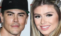 汤姆·桑多瓦尔在科切拉，拉奎尔·列维斯在寻求精神帮助