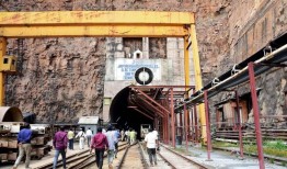 被困隧道的印度工人希望渺茫