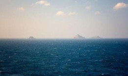 胡塞武装称美国船只在亚丁湾遭到袭击