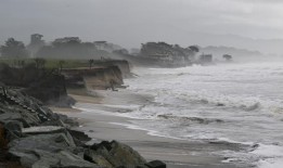 拜登将5.75亿美元用于提高沿海社区对气候变化的适应能力