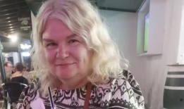 被居民刺死的护工家属表示，杀手对中等风险设施的“工作人员构成威胁”