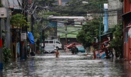 拉梅萨大坝接近溢出水位-帕加萨