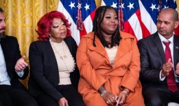 选举工作人员告诉陪审团：“朱利安尼把我搞砸了”