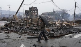 日本地震造成73人死亡，恶劣天气阻碍了救援工作