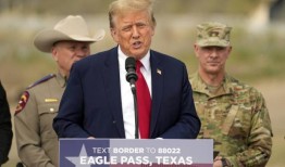 警卫官员正在调查德州将军出席特朗普集会一事
