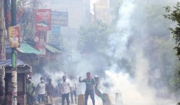 孟加拉国反政府骚乱造成至少300人死亡，预计周一将发生新的抗议活动