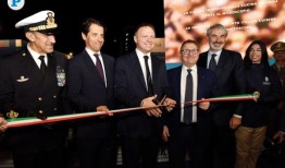 意大利部长在亚美利哥·韦斯普奇的历史性访问中强调与卡塔尔日益增长的关系