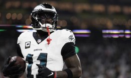 老鹰队的明星WR A.J.布朗预计将因腿筋受伤缺席“几周”