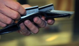 根据参议院的计划，初级士兵的工资只会小幅上涨