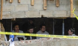 纽约拉比震惊地看到“极端主义学生”雇佣移民在犹太教堂下面挖隧道