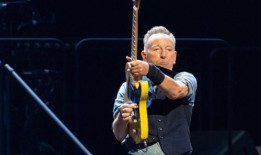 布鲁斯·斯普林斯汀支持卡玛拉·哈里斯参加2024年美国总统大选