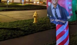 这个俄亥俄州圣诞展览的灵感来自伟大的克拉克·格里斯沃尔德本人