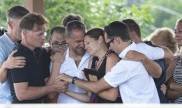 祖母告诉魁北克调查，在女孩被谋杀之前，父亲似乎很激动