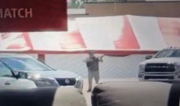 美国：阿肯色州发生大规模枪击案，3人死亡，10人受伤