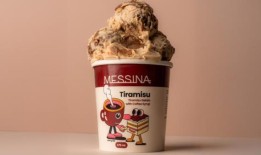 Gelato Messina在Woolworths推出了一系列的品脱和蛋糕