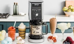 忍者的“壮观”新CREAMi豪华冰淇淋和鸡尾酒机降价55英镑