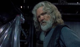 克里斯·克里斯托森去世，享年88岁，他曾演唱过《刀锋战士》和《一个明星的诞生》