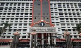 喀拉拉邦高等法院警告说，法官不能被诉讼当事人吓倒