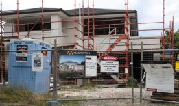 建筑公司Geelong Building Solutions因欠债权人近100万美元而破产