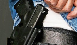 根据阿拉巴马州的一项新法案，不告诉警方藏枪将被视为犯罪