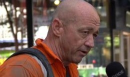 布里斯班的一名技工透露，他的工资只有六位数，这突显出澳大利亚的生活成本危机已经变得多么严重