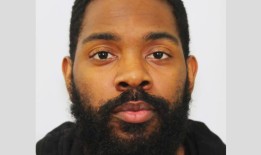 俄亥俄州仓库枪击案造成1人死亡，5人受伤，搜捕行动正在进行