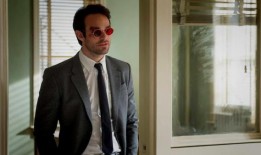 查理·考克斯对《超胆侠》、《蜘蛛侠》和《死侍》合作的看法