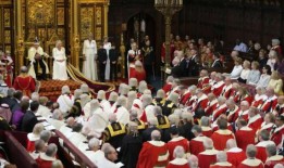 英国工党政府的计划是在国王的演讲中提出的