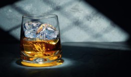 绿洲在上午8点宣布，传奇乐队预计将确认完整的英国巡演