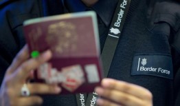 希思罗机场边境部队员工投票反对轮班模式