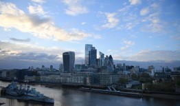 英国预算寻求“涡轮增压”增长