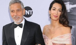 好莱坞明星克鲁尼敦促拜登退出白宫竞选