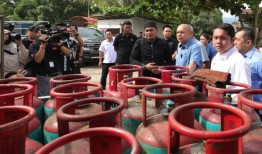 国内贸易部长：今年拨款2.25亿令吉，用于6个邦的社区击鼓计划