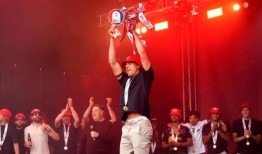 贝德纳莱克回到南安普顿参加西班牙的季前训练营