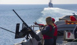 伊朗无人机在艾森豪威尔号航母附近“采取了不安全行动”