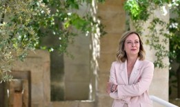 在意大利，挖掘梅洛尼的身高将花费记者5000欧元